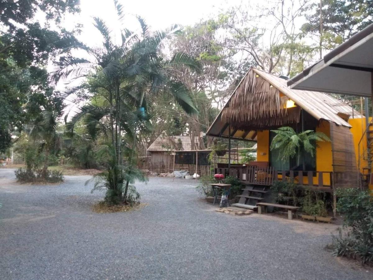 Brookhouse At Khaoyai Villa Ban Khanong Phra Klang Exteriör bild