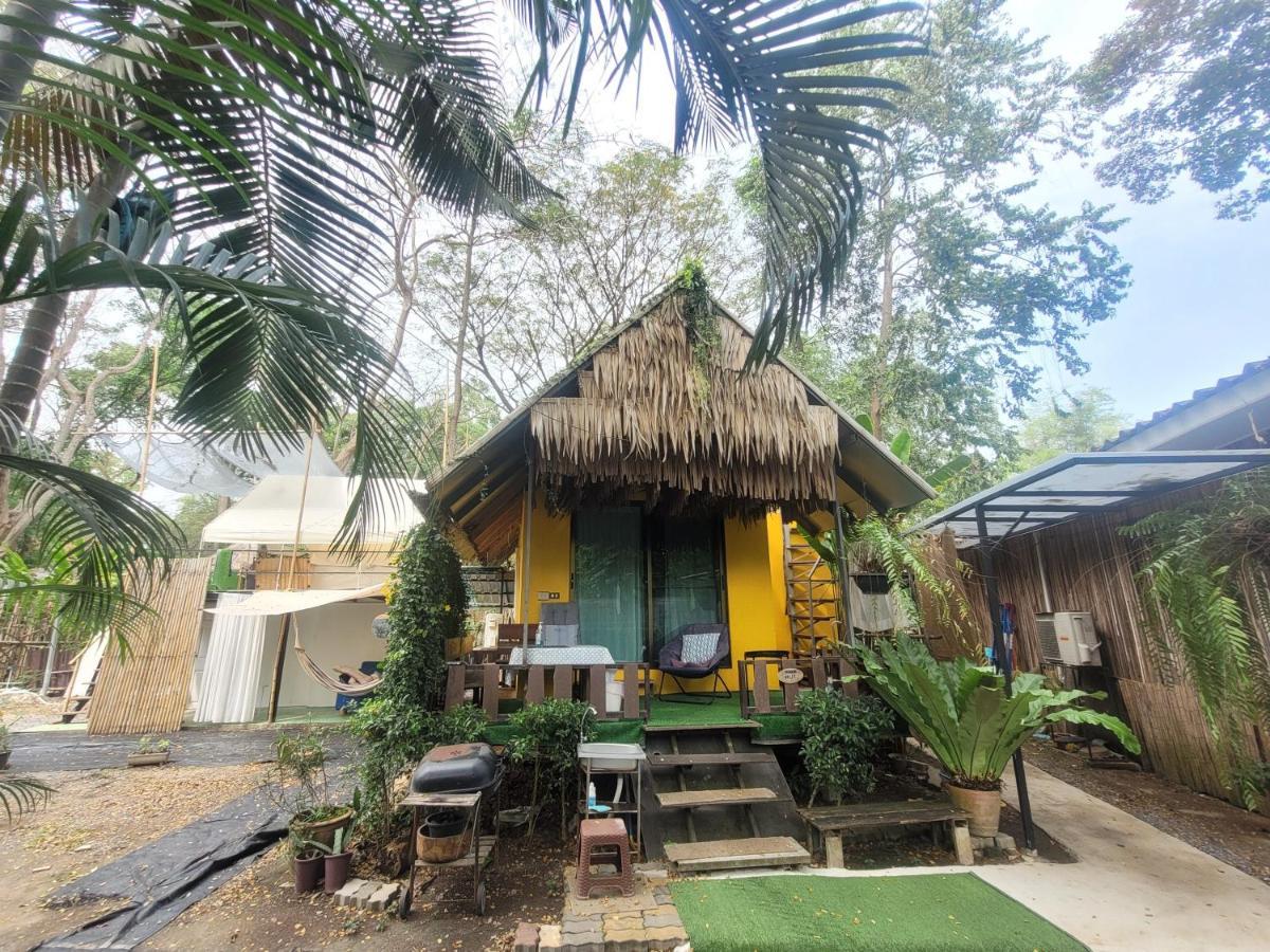 Brookhouse At Khaoyai Villa Ban Khanong Phra Klang Exteriör bild